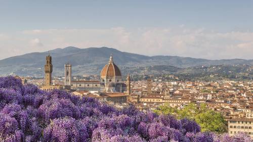 Why was Florence such an ideal city for artistic expression?
