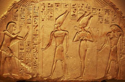 What are hieroglyphs ?