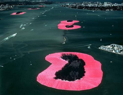 Please Help Describe and analyze Christo and Jeanne-Claude's Surrounded Islands identify 3 elements