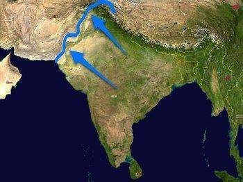 What river is labeled on this map

(A) Indus River 
(B) Ganges River
(C) Euphrates River 
(D) Brah
