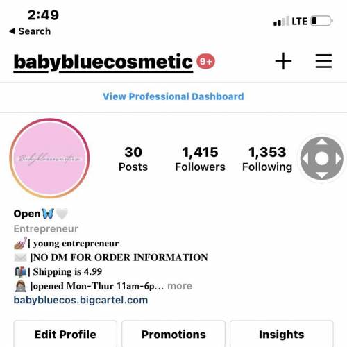 Anybody need tracksuits,lashes,lipgloss,vendors well dm me on babybluecosmetics I sell a bunch of s