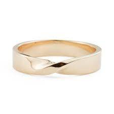 I am thinking of proposing to my boyfri end heres what the rings look like can you guys tell me whi