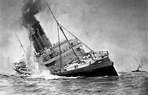 German submarines sinking the British Lusitania was a type of warfare known as?