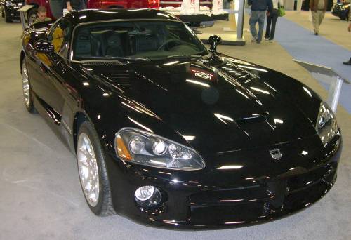 How much horsepower does a 2006 Dodge Viper have... i forgot...