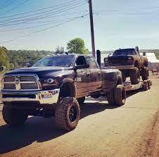 Ra.te my truck im bo.red
the first one is mine its a 2017 dodge ram 4wd diesal and dullay